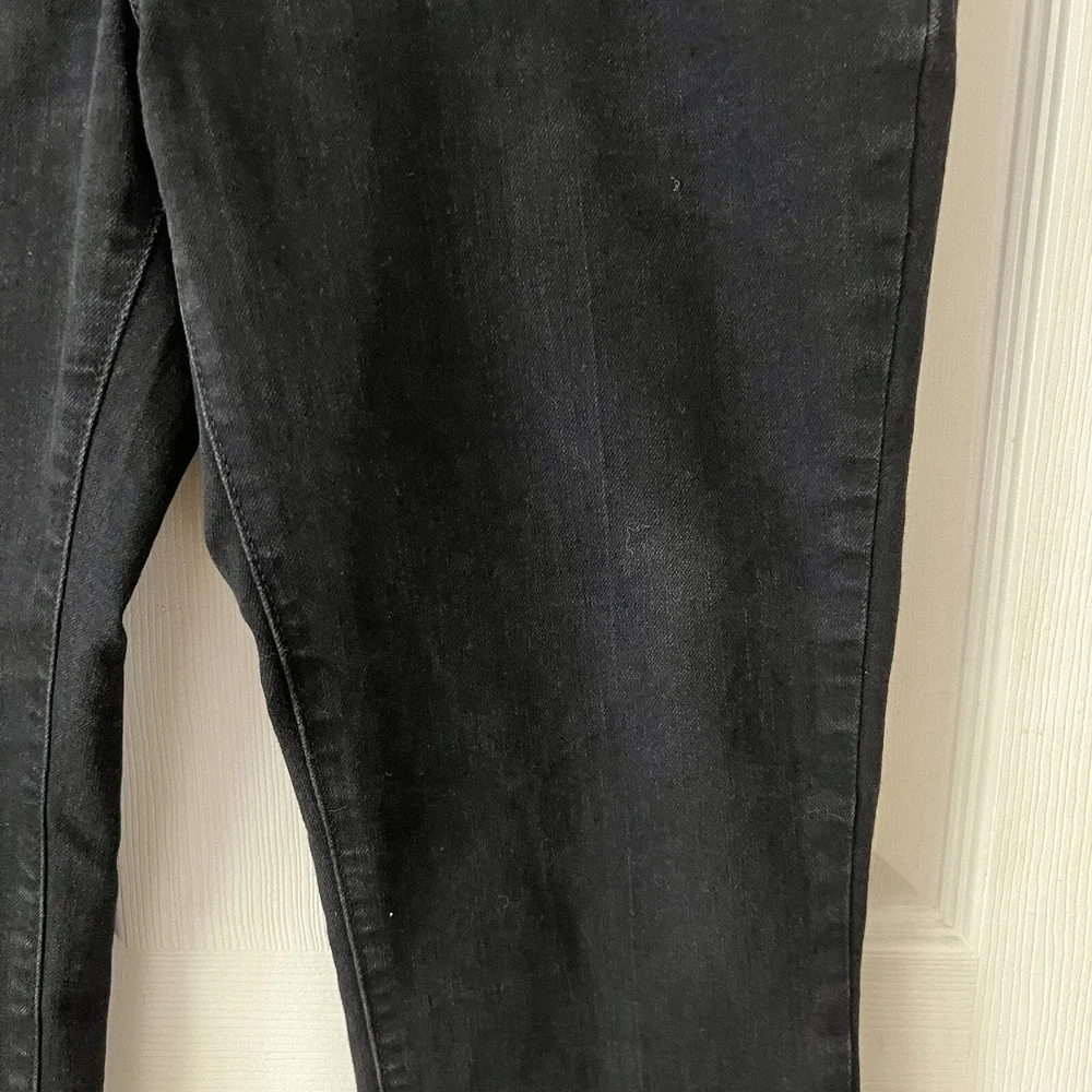 Levi's 505 Womens Straight Leg Black Mid-Rise Ankle Cropped Jean Pants Size: 6